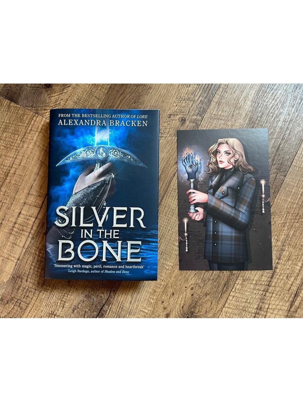 Fairyloot/Silver in the Bones